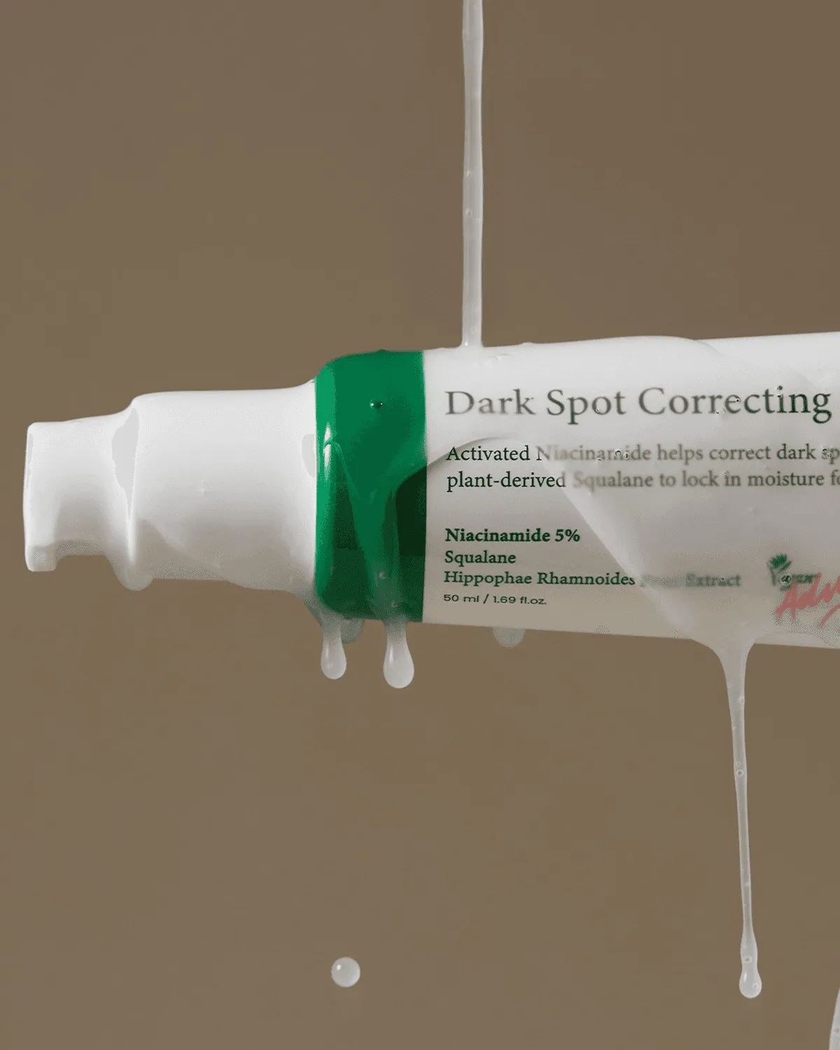 جزئیات و زوایای دیگر سرم ضد لک اکسیس وای مدل Dark Spot
